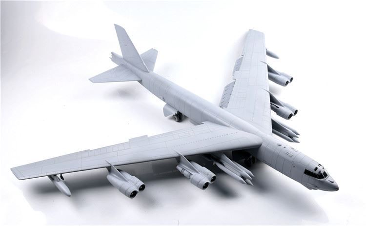 1:72 B-52H U.S. Stratofortress Strategic Bomber | MN Modelář